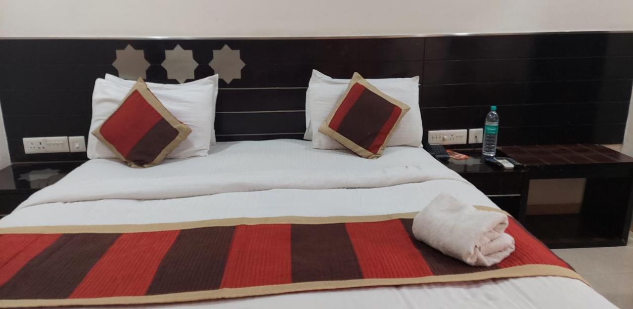 Hotel The Orion Jaipur Eksteriør billede